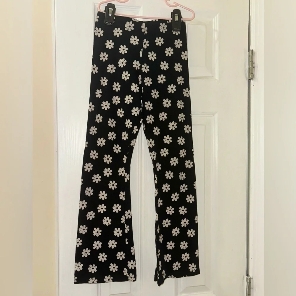 Old Navy Girls Black Daisy Floral Wide Leg Pants Size L 10/12